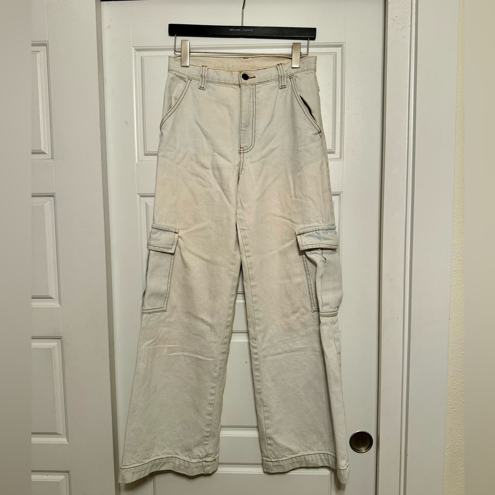 Brandy Melville/John Galt light wash, wide leg cargo jeans.